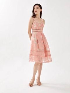 (Category: ) located in . Submitted by vanellah (Listing ID 1320513441, Image 1). Description: .