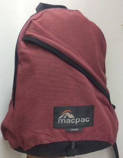 (Category: ) located in . Submitted by branded.preloved_85 (Listing ID 1320523101, Image 1). Description: .