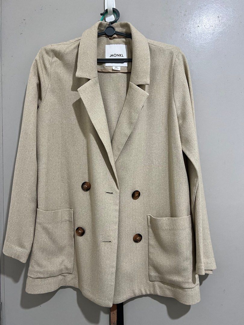 Monki Blazer, Women's Fashion, Coats, Jackets and Outerwear on Carousell