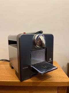 （分類：）位於 。 由 siriusss 提交（商品編號 1320498424，圖片 1）。簡介： 。