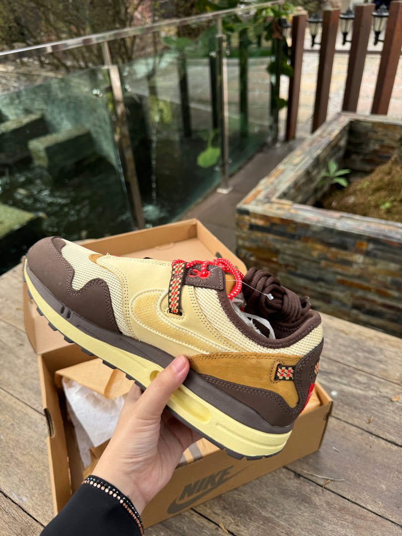 travis scott nike airmax