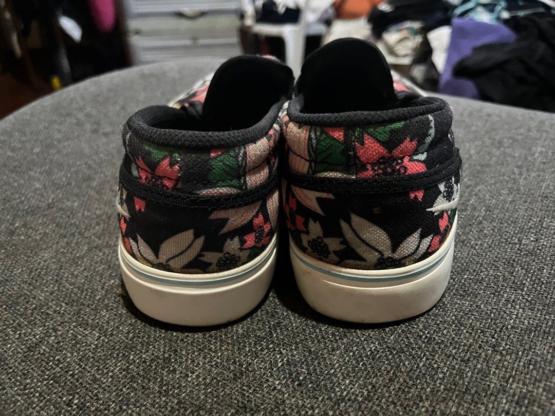 nike toki floral