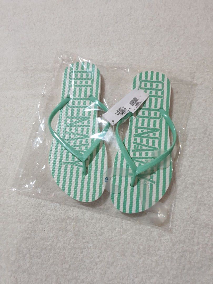 Old navy womens slippers hotsell