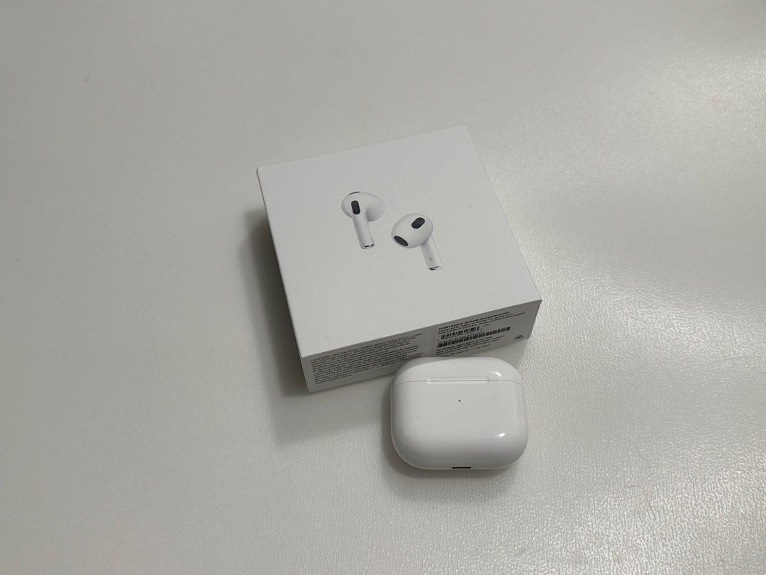 Secondhand AirPods 3rd generation with MagSafe Charging Case