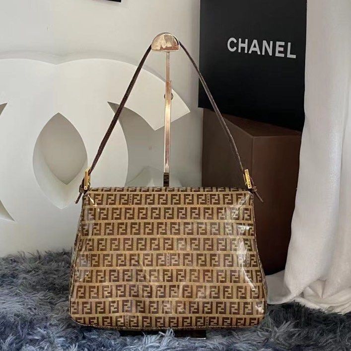LOW PRICE Authentic Fendi vintage shoulder bag Women s Fashion Bags Wallets Shoulder Bags on Carousell