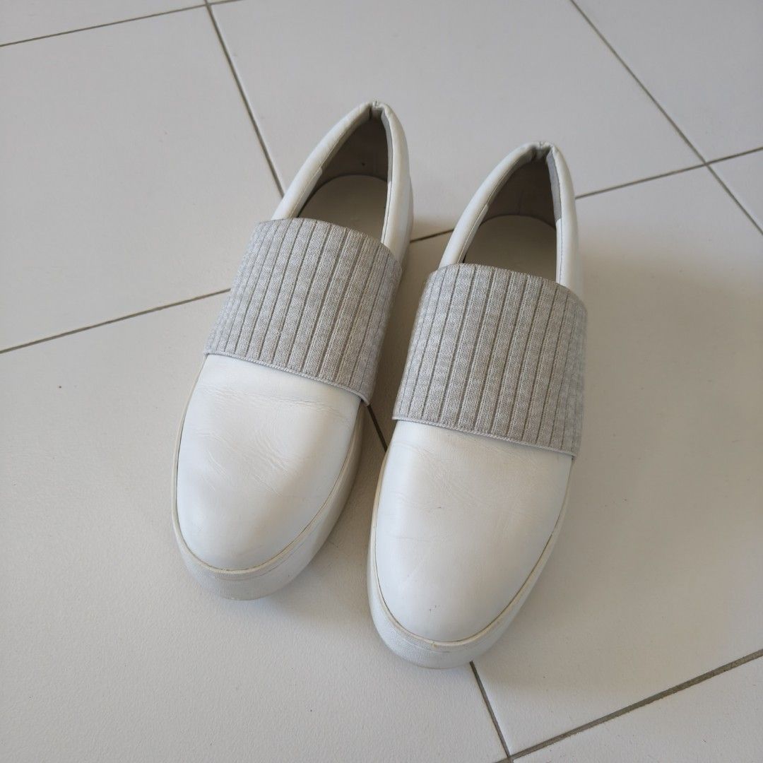 Vince weadon slip on sneakers top