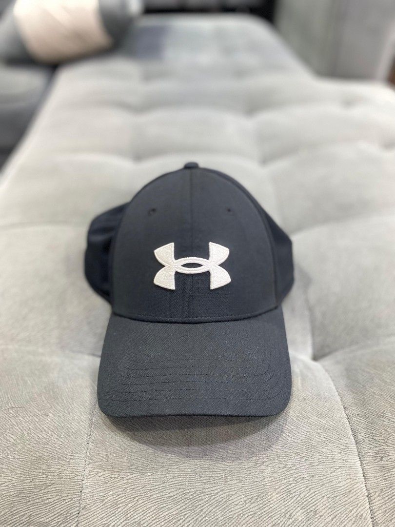 Topi under armour original 100%, Fesyen Pria, Aksesoris, Topi di