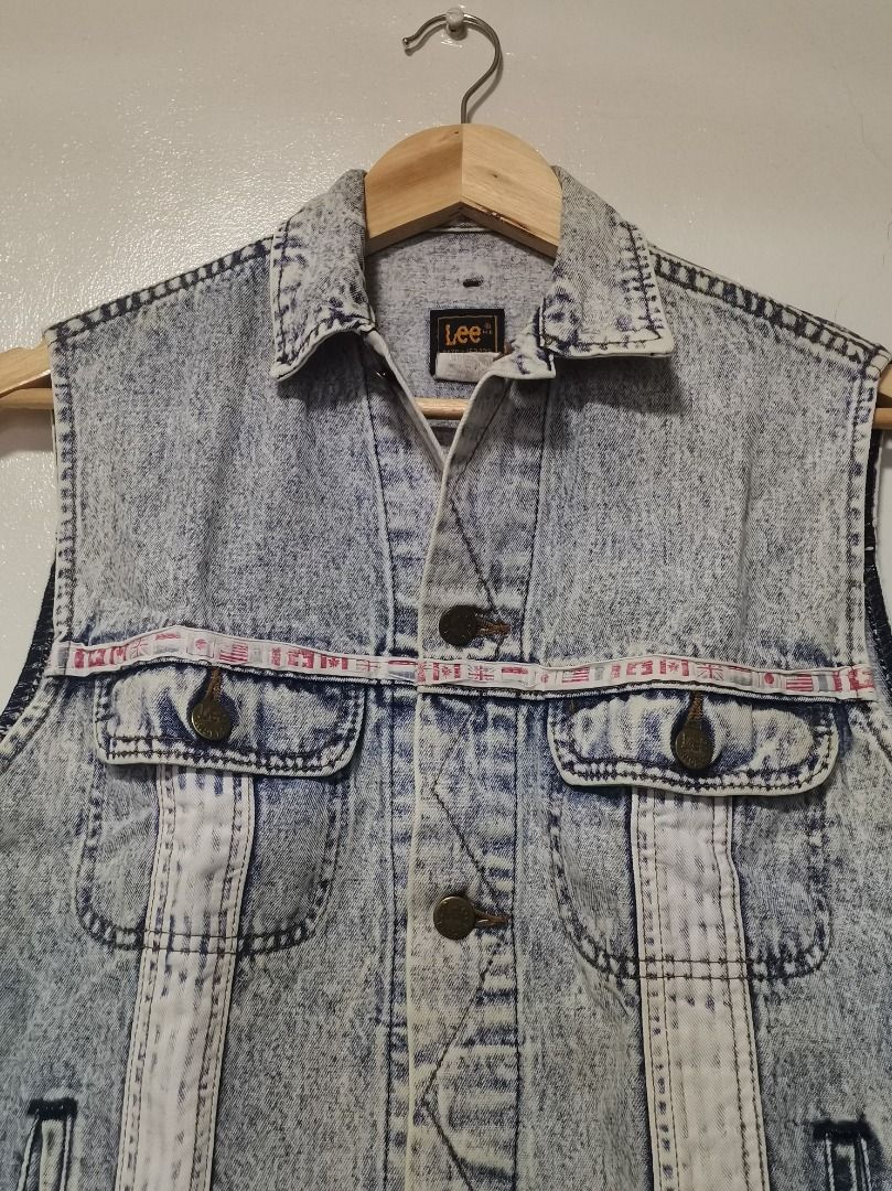 Vintage Lee Light Wash Denim Vest (Category: Coats, Jackets and Outerwear) located in Makati City. Submitted by south_culture (Listing ID 1320453316, Image 2). Description: Vintage Lee Light Wash Denim Vest Vintage Lee tag Light Wash Denim Condition: 9/10 Issue: None 19Wx22.5L.