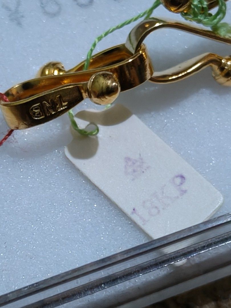 18KP gold plated replacement jewelry studs (Category: Earrings) located in Quezon City. Submitted by markgolveo (Listing ID 1320678237, Image 2). Description: 18KP gold plated replacement jewelry studs.