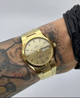(Category: ) located in . Submitted by e.s.watches (Listing ID 1320705905, Image 1). Description: .