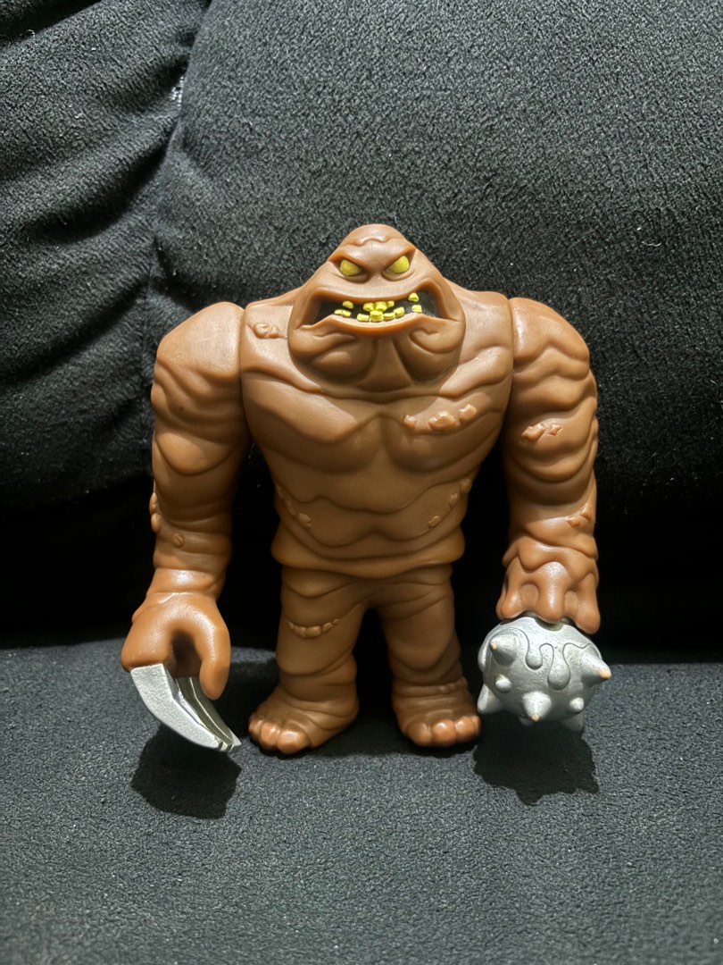 Primera imagen de un gran referencia a Batman en Clayface
