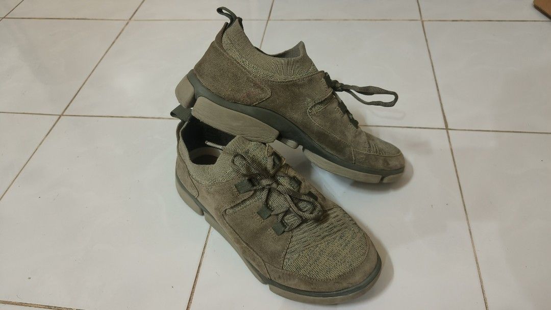 CLARKS TRIGENIC SUEDE SNEAKERS OLIVE GREEN SIZE UK7. 5 Men s Fashion Footwear Sneakers on Carousell
