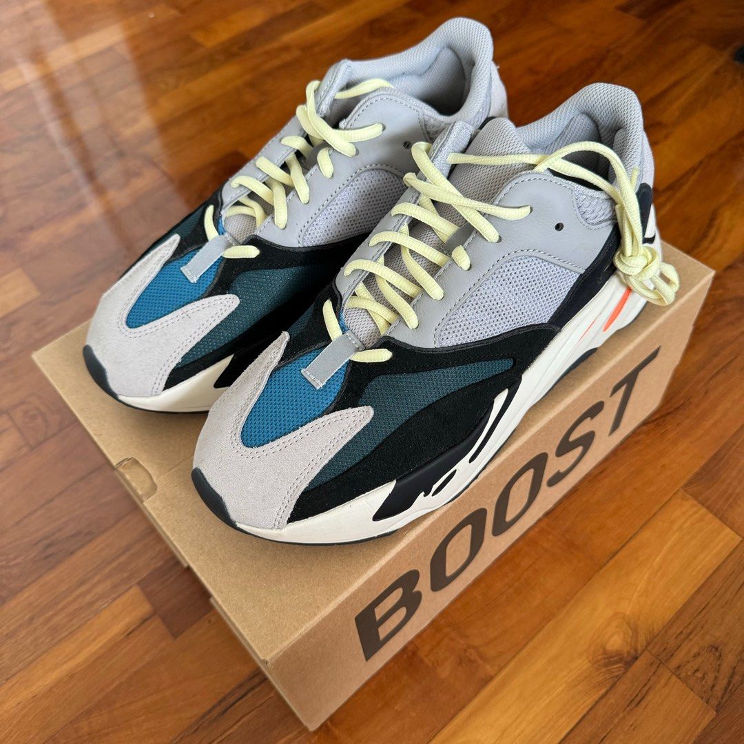 Yeezy 700 fausse online