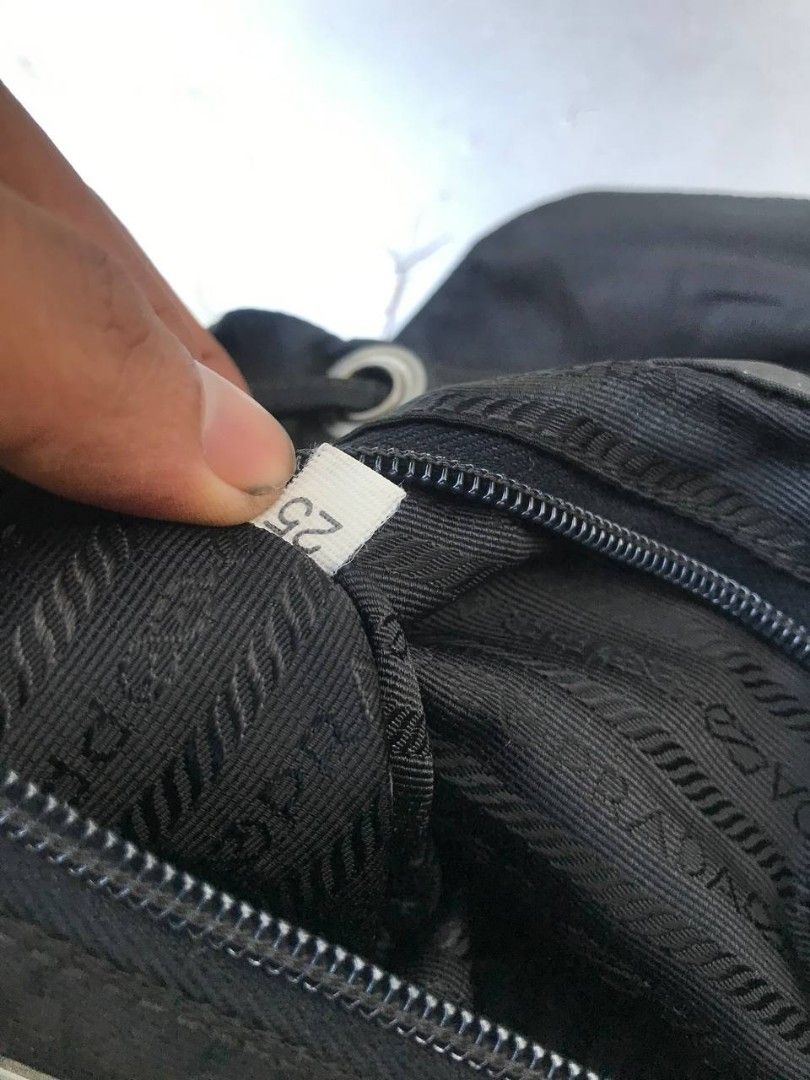 Authentic Prada (Category: Bags & Wallets) located in Pasir Mas. Submitted by khairulpeja (Listing ID 1320698243, Image 3). Description: used.