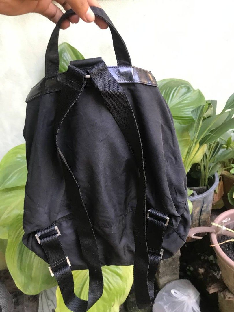 Authentic Prada (Category: Bags & Wallets) located in Pasir Mas. Submitted by khairulpeja (Listing ID 1320698243, Image 2). Description: used.