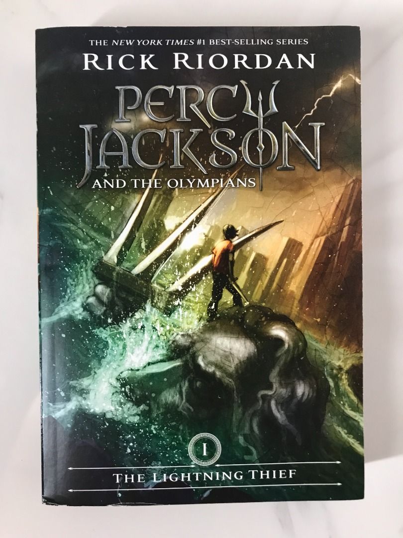 Buku Percy Jackson and the Olympians, The Lightning Thief by Rick ...