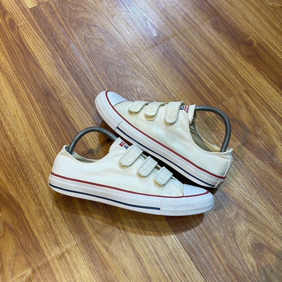 Converse white strap store