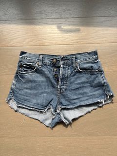 (Category: ) located in . Submitted by clothesfromabrokeb (Listing ID 1320674259, Image 1). Description: .