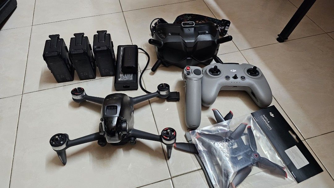 Dji FPV Combo Set, Photography, Drones on Carousell