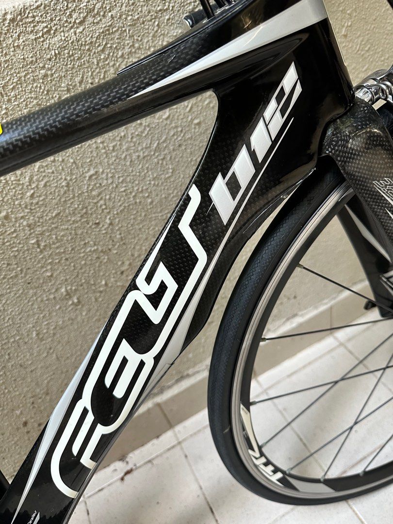 FELT B12 Full Carbon bike -size 48, Sports Equipment, Bicycles