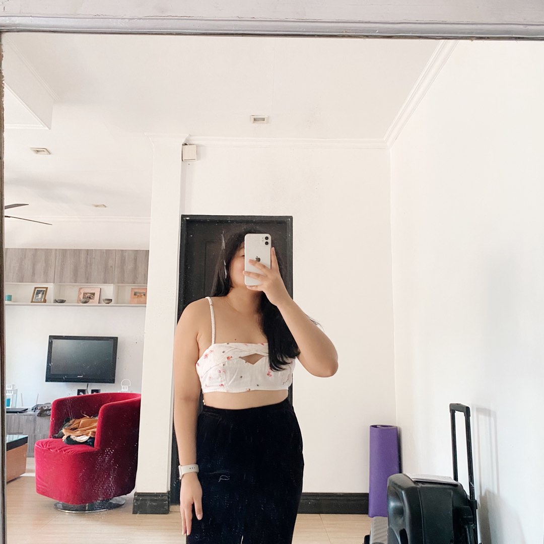 H M bralette top Women s Fashion Tops Others Tops on Carousell