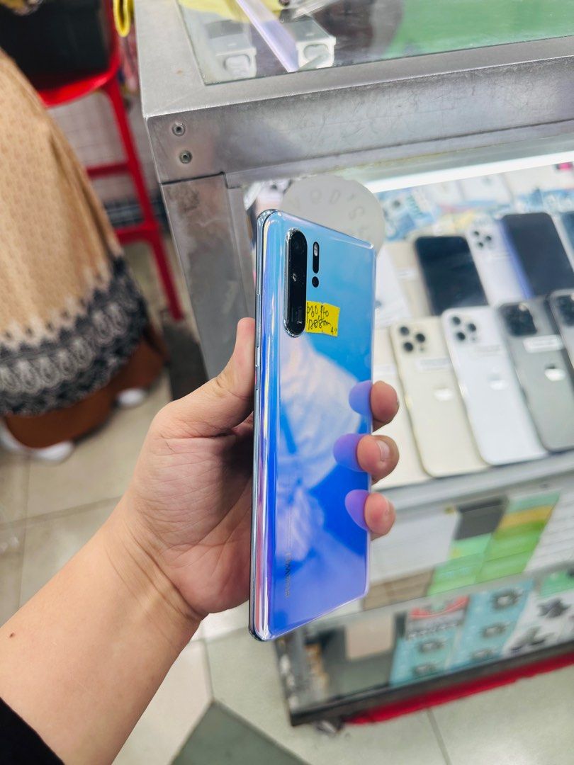 Huawei P30 Pro 128gb Dualsim FU (Category: Huawei) located in San Juan City. Submitted by javedsgadgetshop (Listing ID 1320605973, Image 3). Description: OPEN FOR INSTALLMENT VIA CREDIT CARD/GGIVES/SPAY/BILLEASE & SWAP/TRADE-IN! WE BUY AND SELL ( ANYKINDS OF UNIT BINIBILI PO NAMIN)! PTPA : Padelete po f bawal Quick Specs : Huawei P30 Pro •128gb •Dual Variant •Good batt health •Factory Unlock •95% Smoothness •No hidden issue | No Repaired •100% Au