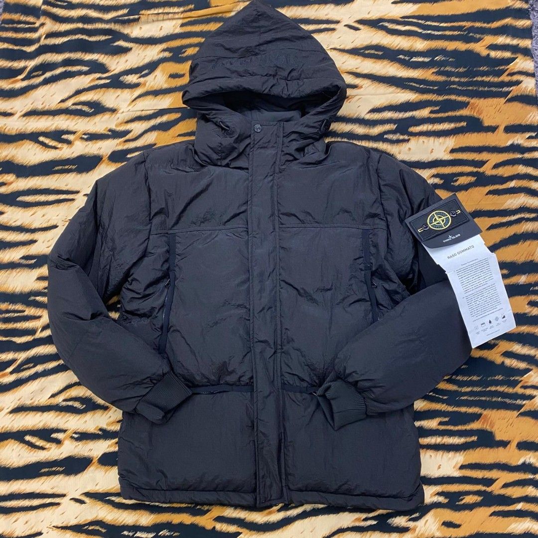 Jaket bulang stone island, Fesyen Pria, Pakaian Baju Luaran di