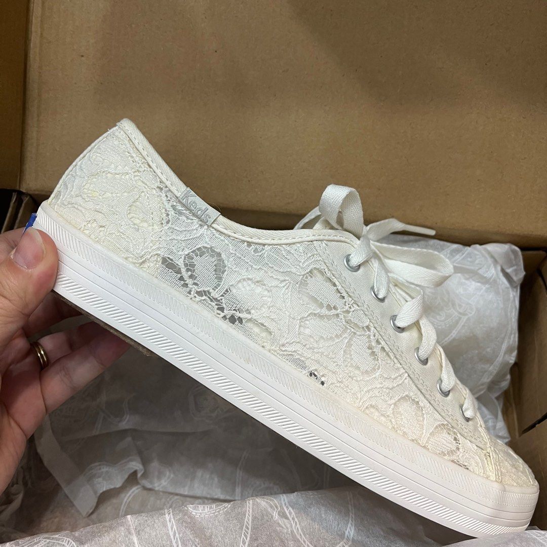 Keds lace store