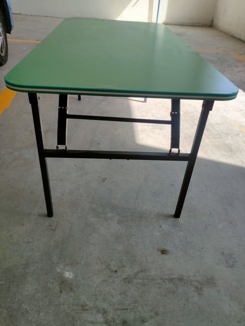 Kid study table (Category: Tables & Sets) located in Shah Alam. Submitted by mheng1021 (Listing ID 1320603793, Image 3). Description: letting go at RM30.