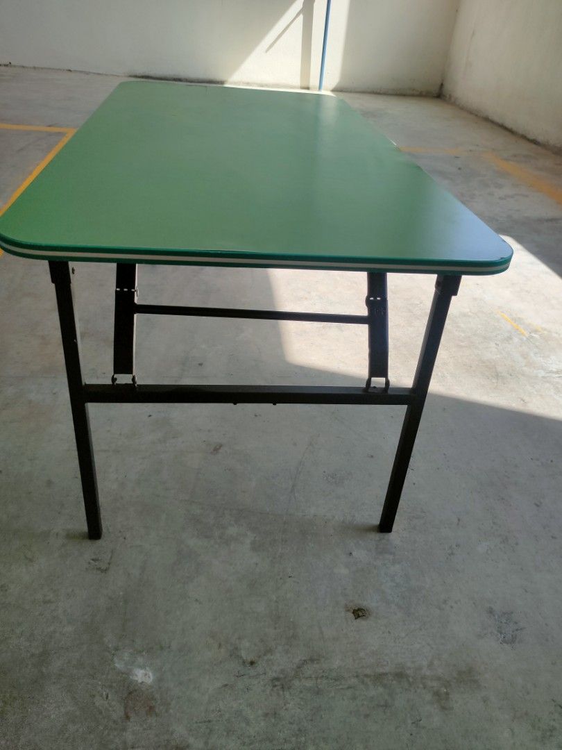 Kid study table (Category: Tables & Sets) located in Shah Alam. Submitted by mheng1021 (Listing ID 1320603793, Image 1). Description: letting go at RM30.