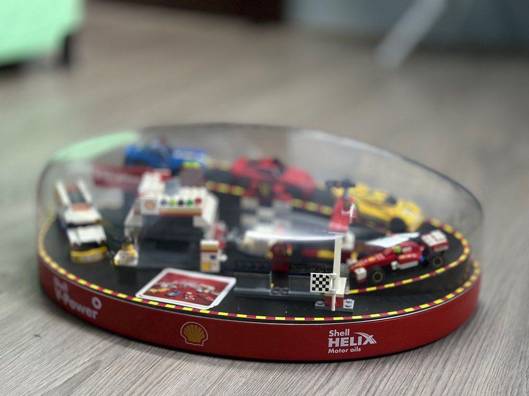 Lego Shell F1 LEGO X SHELL FERRARI F1 FULL DISPLAY SET, Hobbies & Toys, Toys & Games ...