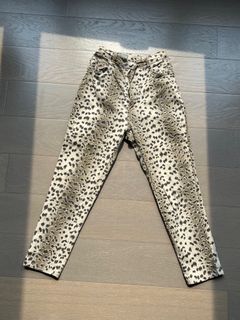 (Category: ) located in . Submitted by clothesfromabrokeb (Listing ID 1320649383, Image 1). Description: .