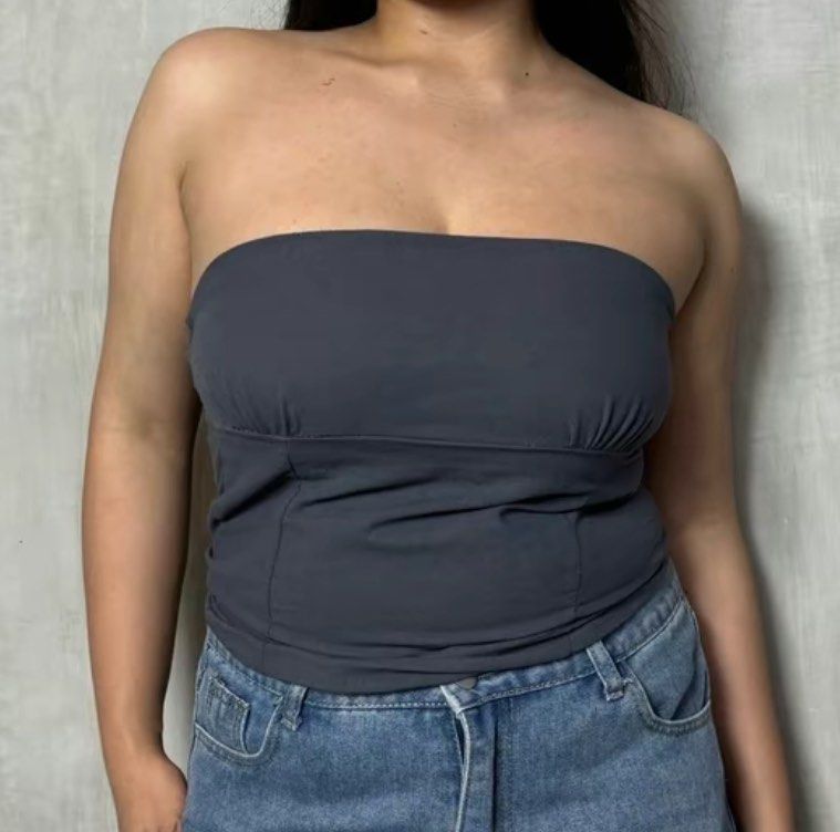 linen tube top (Category: Sleeveless) located in Valenzuela. Submitted by ally.declutter (Listing ID 1320729332, Image 1). Description: free size bustline 33”-41” waistline 28”-34” .