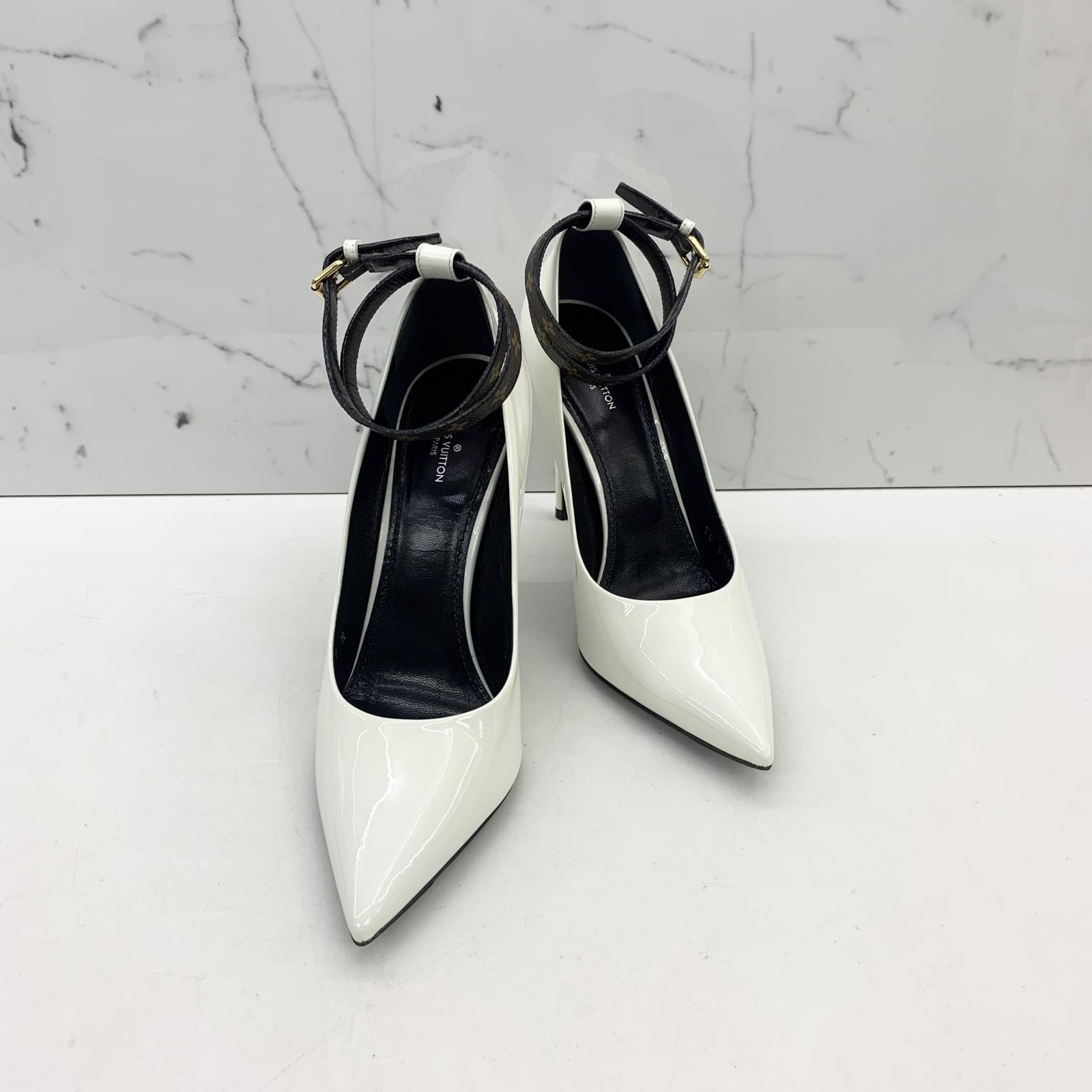 Louis vuitton black and white heels clearance