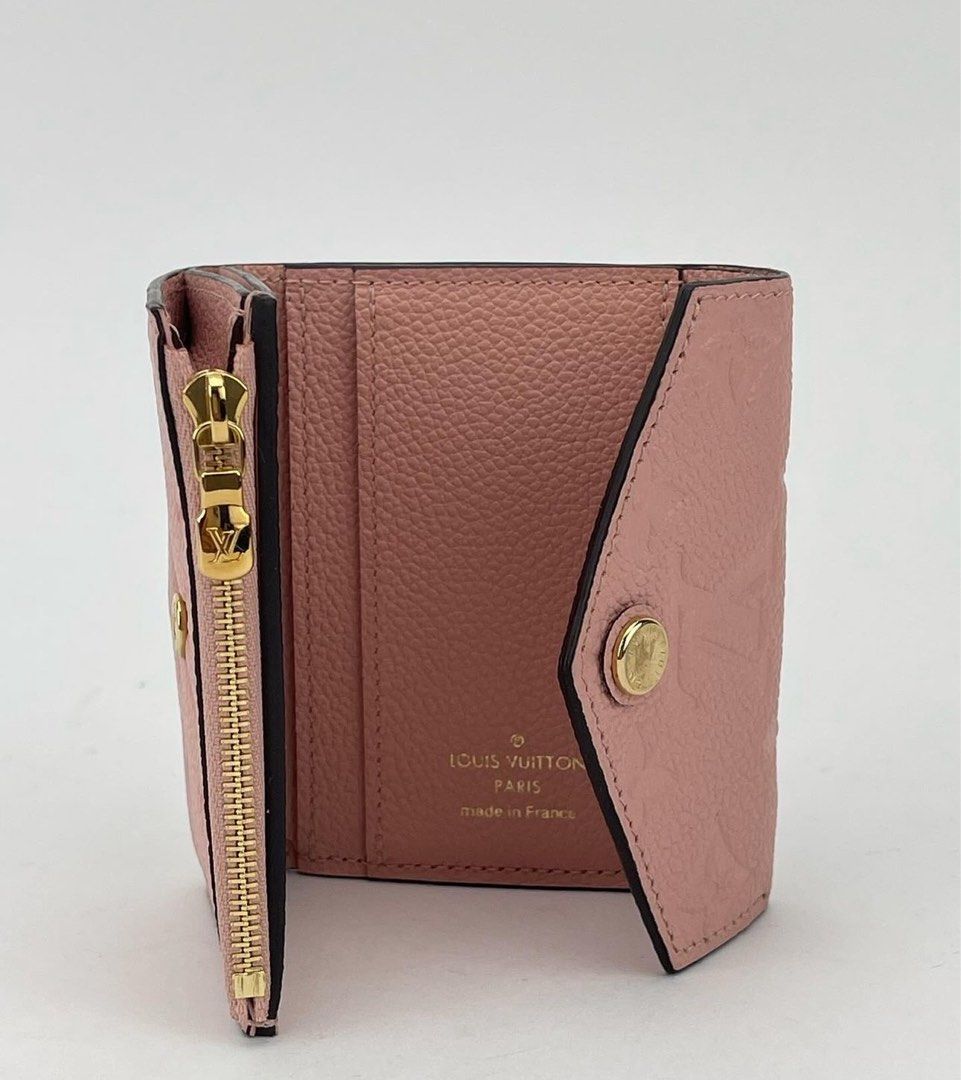 Louis Vuitton Zoe Empriente (Category: Luxury Bags & Wallets) located in Quezon City. Submitted by sleepyhead26 (Listing ID 1320594125, Image 3). Description: Complete.