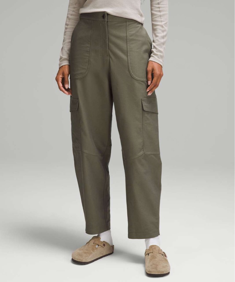Lululemon Light Utilitech Cargo Pocket High-Rise Pant, Women's Fashion,  Activewear on Carousell