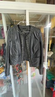 (Category: ) located in . Submitted by jilaynez-shop (Listing ID 1320742610, Image 1). Description: .