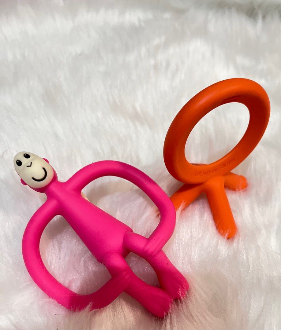 Matchstick Monkey & Como Tomo (Category: Soothers & Pacifiers) located in Sorsogon. Submitted by sorcigal (Listing ID 1320737062, Image 1). Description: Matchstick Monkey & Como Tomo (As pack) for only 500! Baby teethers.