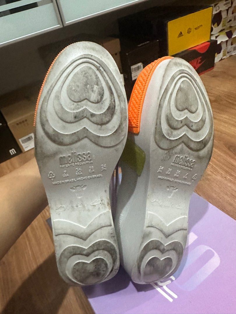 Melissa core + helen kirkun (Category: Sneakers) located in San Juan City. Submitted by jerliu (Listing ID 1320660585, Image 3). Description: Melissa core + helen kirkum Used but in good condition Complete with box and dust bag Size 7.