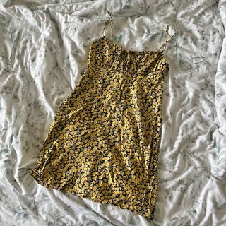 (Category: ) located in . Submitted by bellescloset. (Listing ID 1320620860, Image 1). Description: .