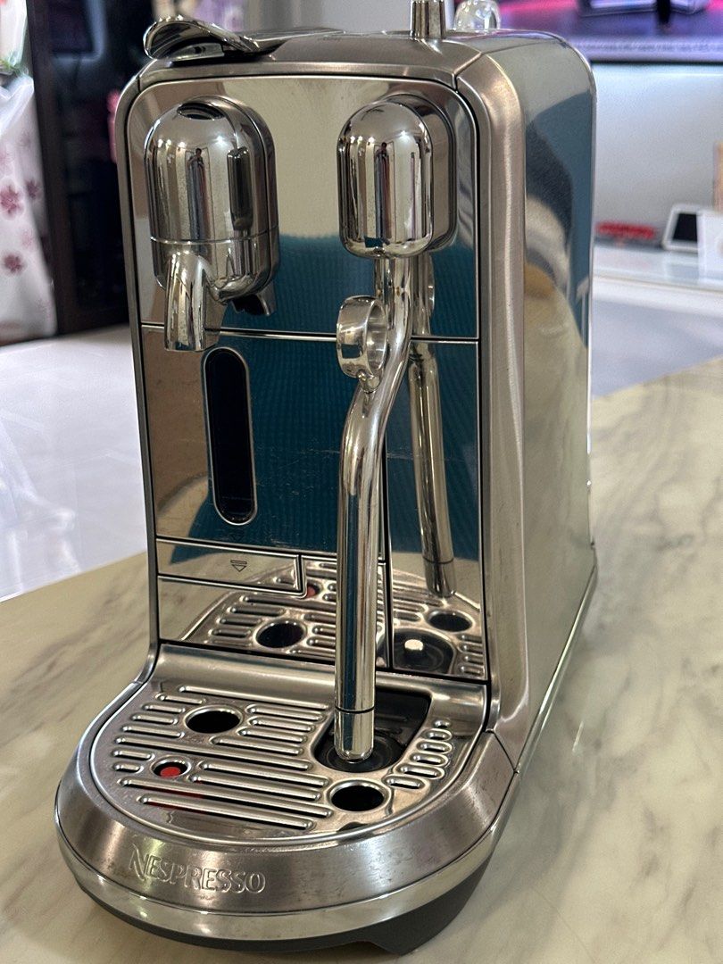ネスプレッソ Creatista Plus あいし J520ME 2019年 美品