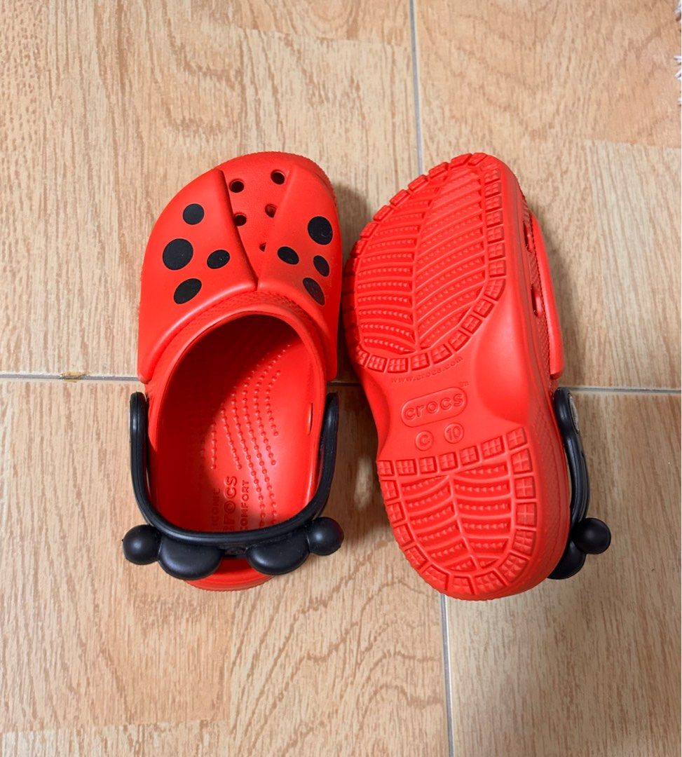 NEW Kids Crocs Size 10