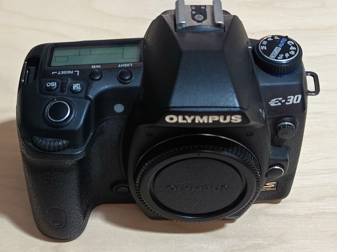 Olympus E30 (Category: Cameras) located in Paranaque City. Submitted by j_l0gan (Listing ID 1291657223, Image 2). Description: - Fullset, What you see is what you get. - Working condition. - No box. - Delivery to be shouldered by the buyer (if non meet-up)..