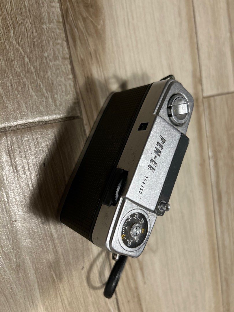Olympus Pen-EE (Category: Cameras) located in Quezon City. Submitted by b.ianca (Listing ID 1320762938, Image 2). Description: Recently gifted from a film camera store but can’t find time to use it. Payment thru GCash or bank transfer Shipping shouldered by buyer.