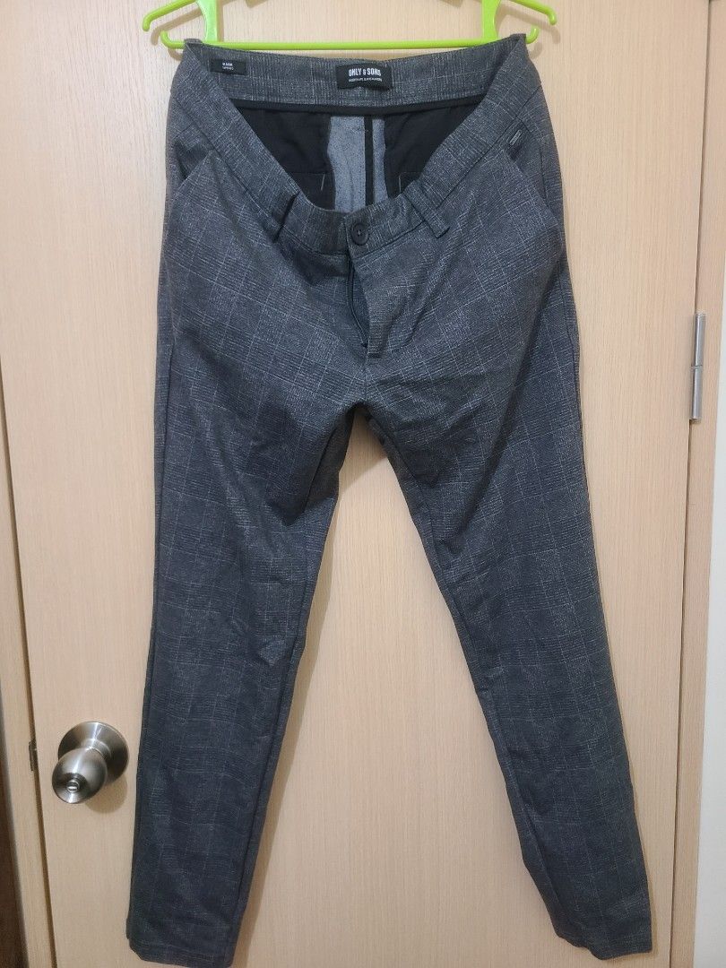 Only Sons Grey Pattern Trouser Men (Category: Trousers) located in Pasig City. Submitted by amd02 (Listing ID 1320578970, Image 1). Description: Excellent Condition Good As New.