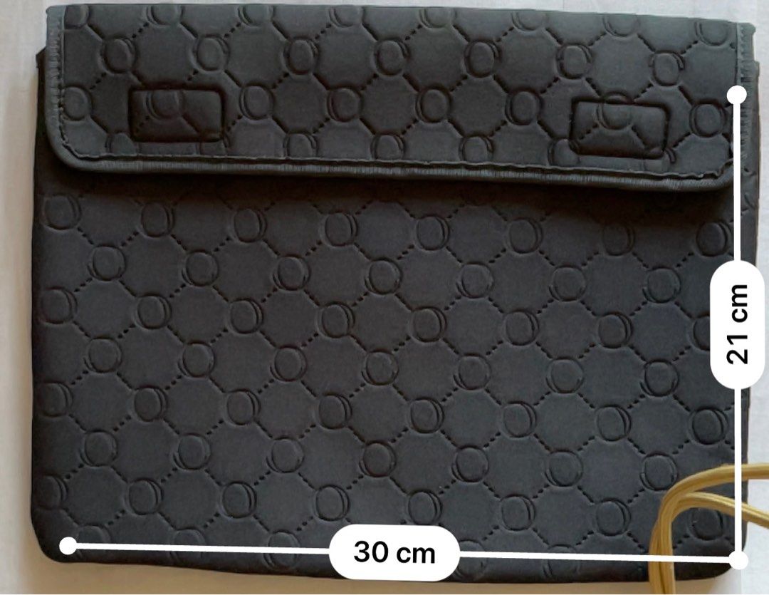 Oroton laptop online