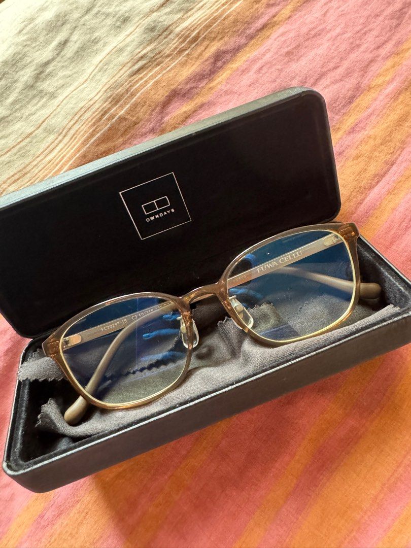 Owndays Fuwa Cellu Frame (Category: Sunglasses & Eyewear) located in Quezon City. Submitted by crizm (Listing ID 1320590229, Image 2). Description: Like new!! Rfs: got new specs.