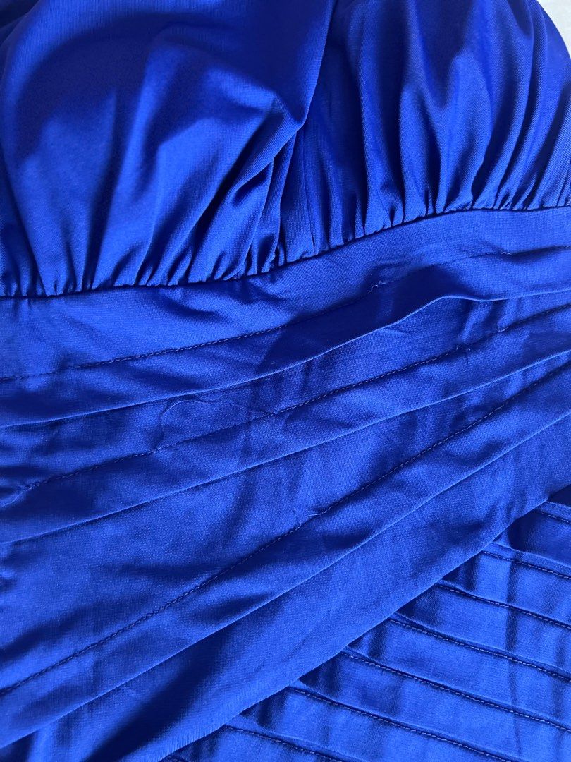 Padded fitted blue dress (Category: Dresses) located in Manila. Submitted by cathymcb (Listing ID 1320716546, Image 3). Description: Has minor flaws on stitching .