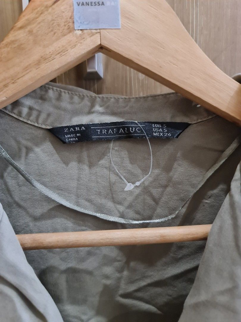 S Zara TRF Blouse (Category: Blouses) located in Quezon City. Submitted by fp332 (Listing ID 1320713561, Image 2). Description: .