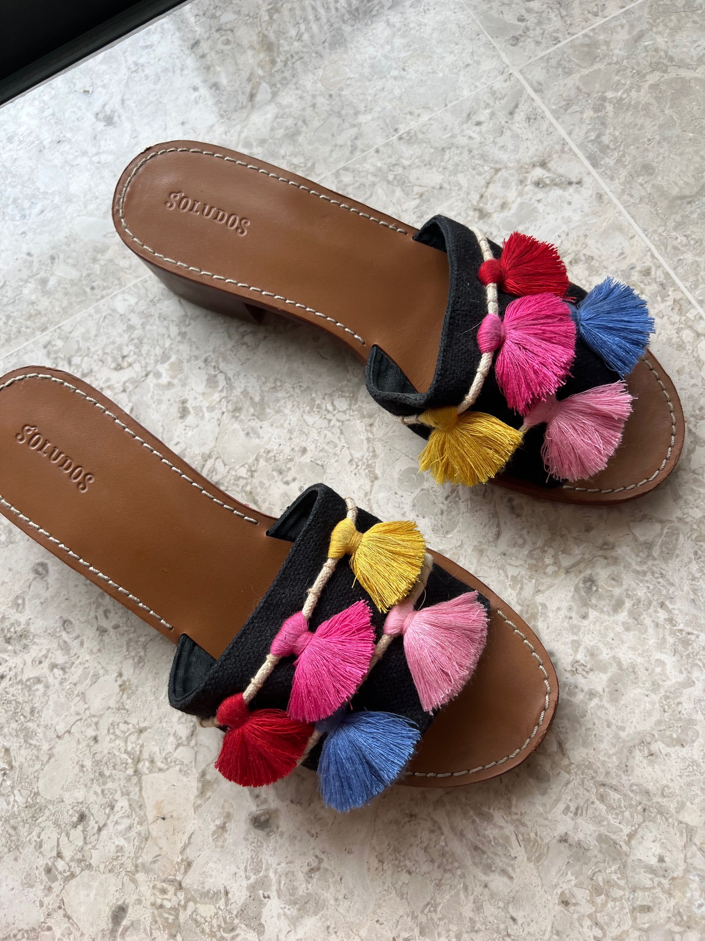 Soludos sandals top